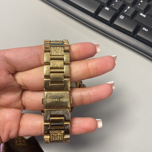 Michael Kor watch - Picture 3 of 5